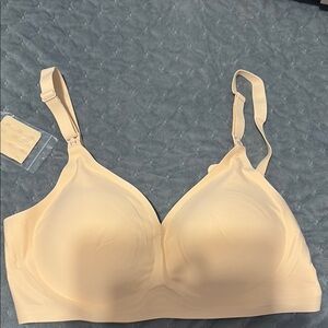 Seamless Nude Bra